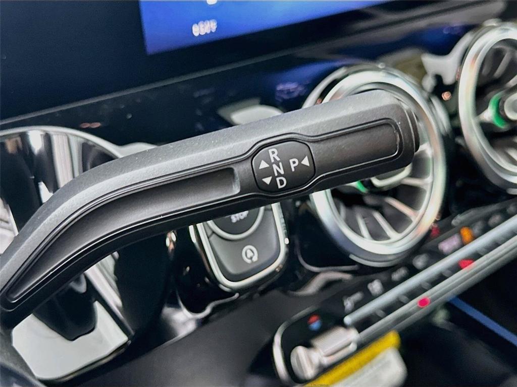 2026 Mercedes-BENZ GLA — миниатюра 20