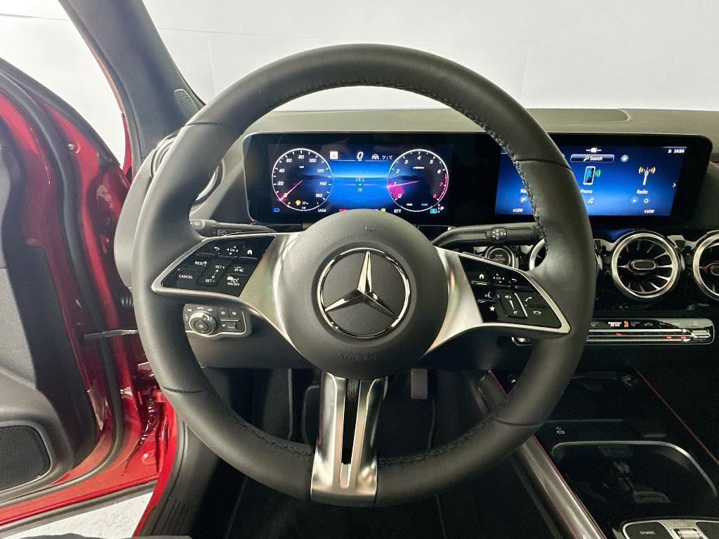 2026 Mercedes-BENZ GLA — фото 9