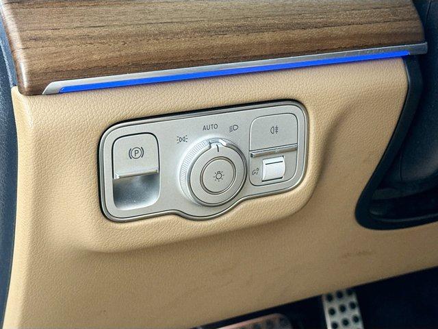 MERCEDES-BENZ GLS - 10