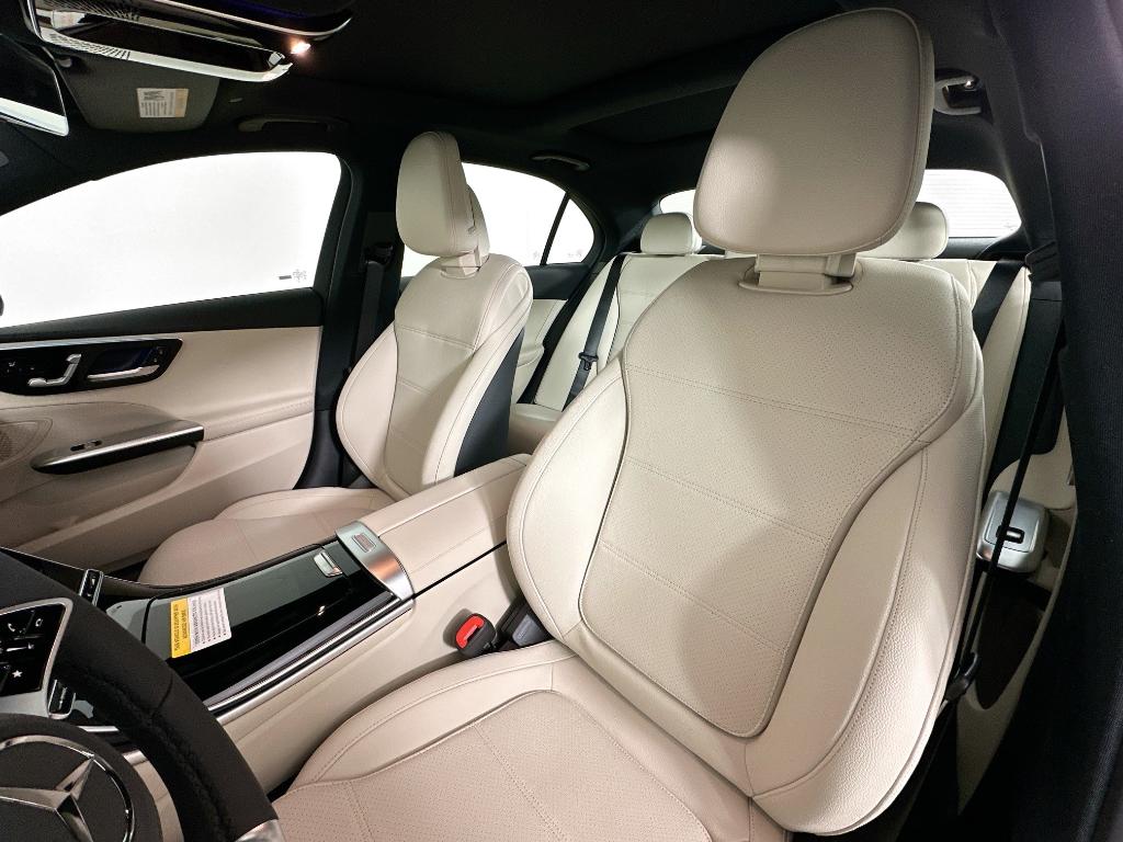 2026 Mercedes-BENZ C-CLASS — миниатюра 25