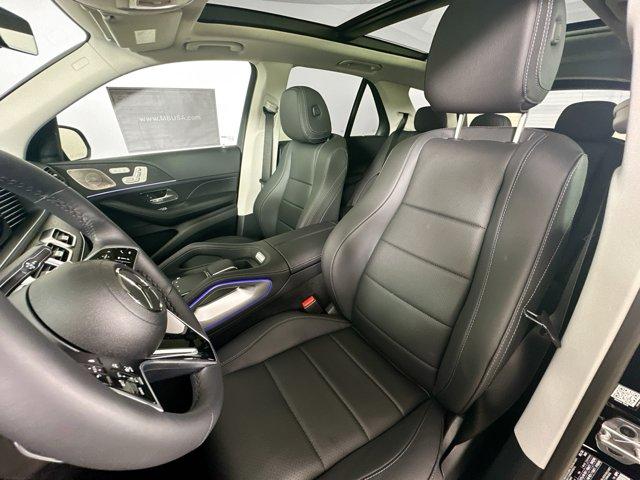 2026 Mercedes-BENZ GLE — миниатюра 26