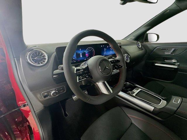MERCEDES-BENZ GLA - 9