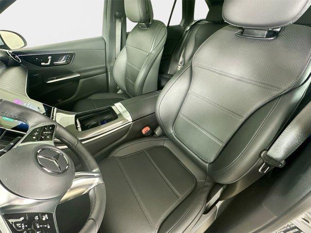 2026 Mercedes-BENZ GLC — миниатюра 24