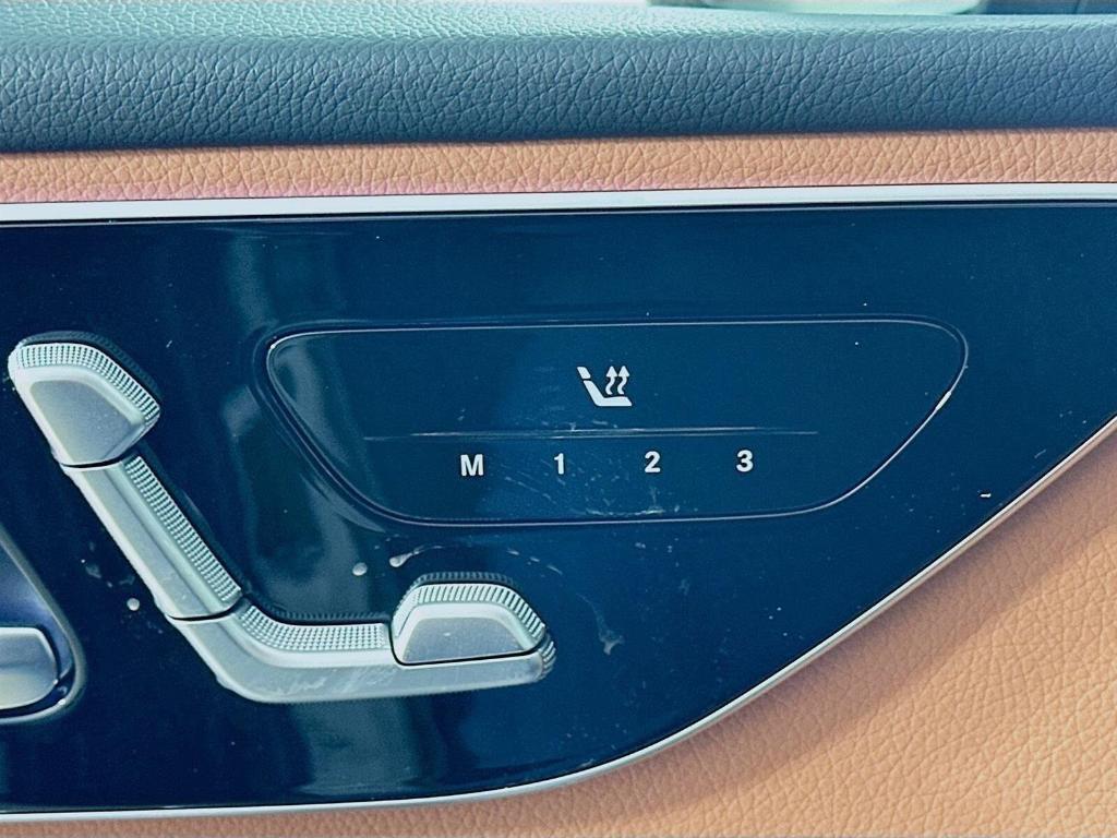 2026 Mercedes-BENZ C-CLASS — миниатюра 23