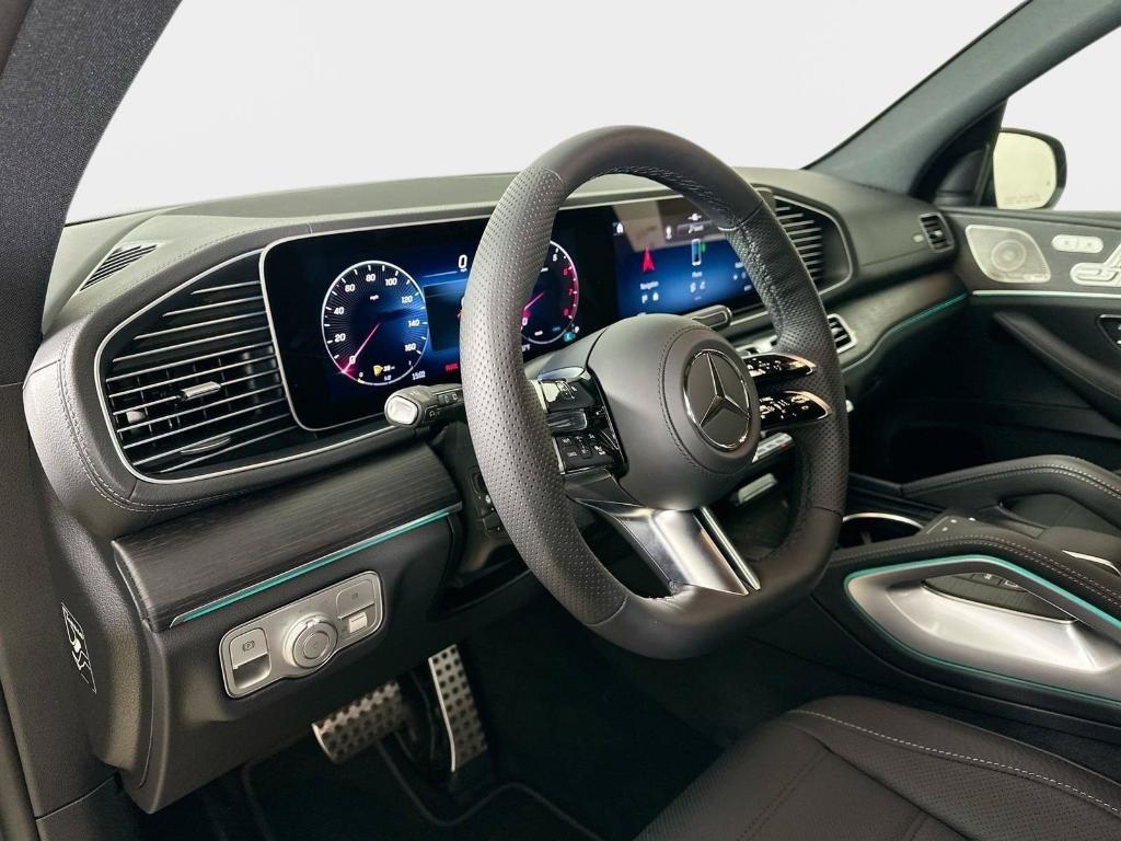 2026 Mercedes-BENZ GLS — миниатюра 9