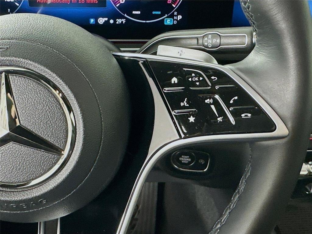 2026 Mercedes-BENZ GLE — миниатюра 13