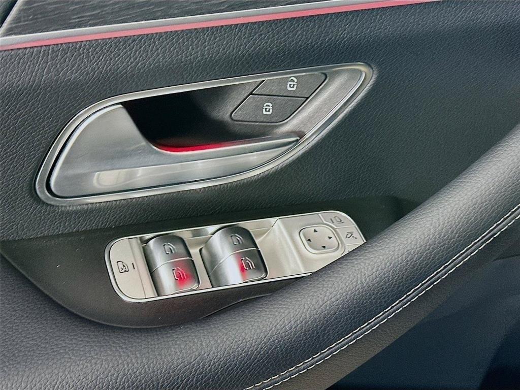2026 Mercedes-BENZ GLE — миниатюра 22