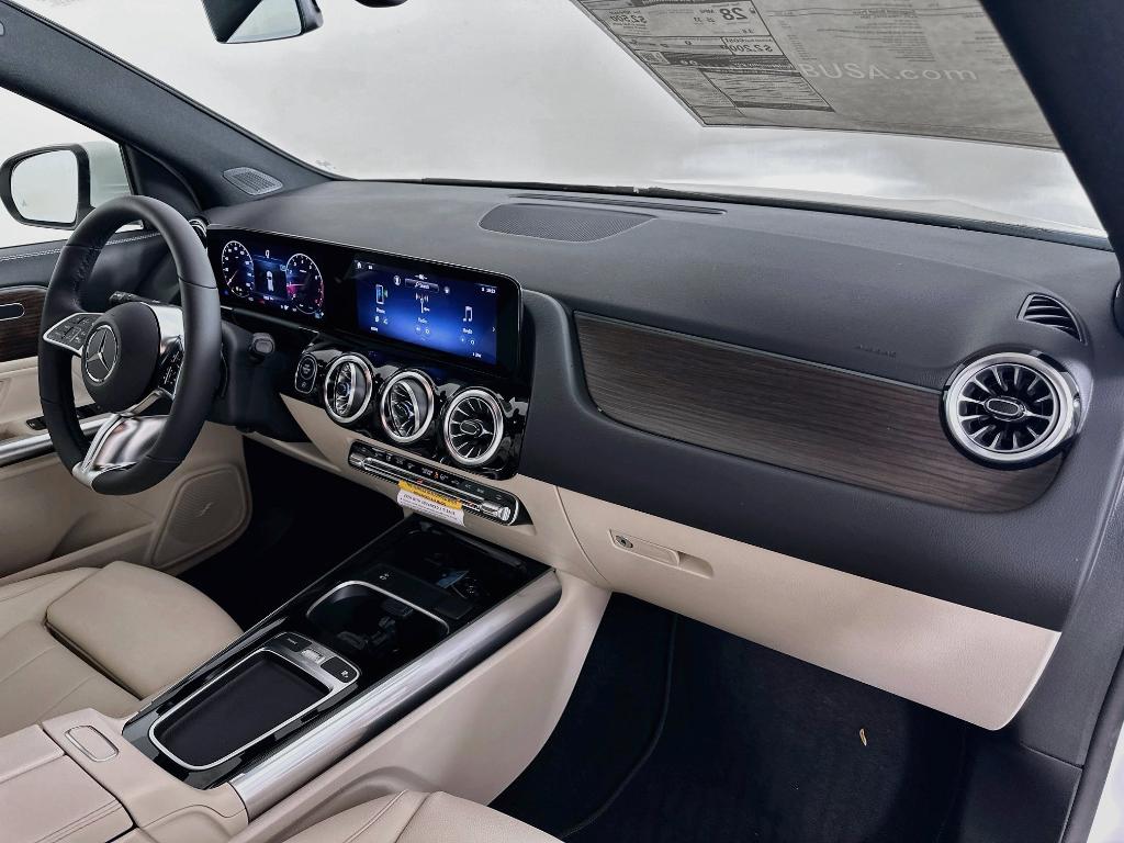صورة مصغرة 32 لـ 2026 Mercedes-BENZ GLA