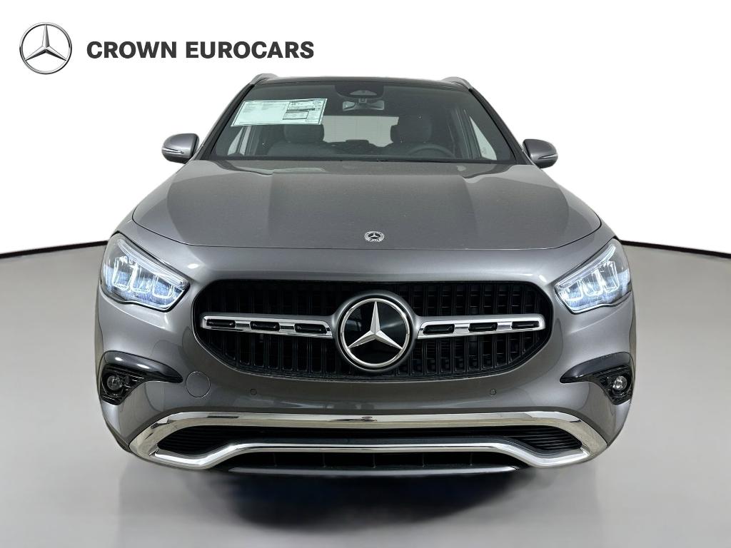 MERCEDES-BENZ GLA - 2