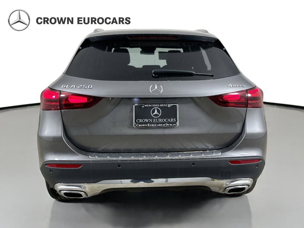 MERCEDES-BENZ GLA - 6