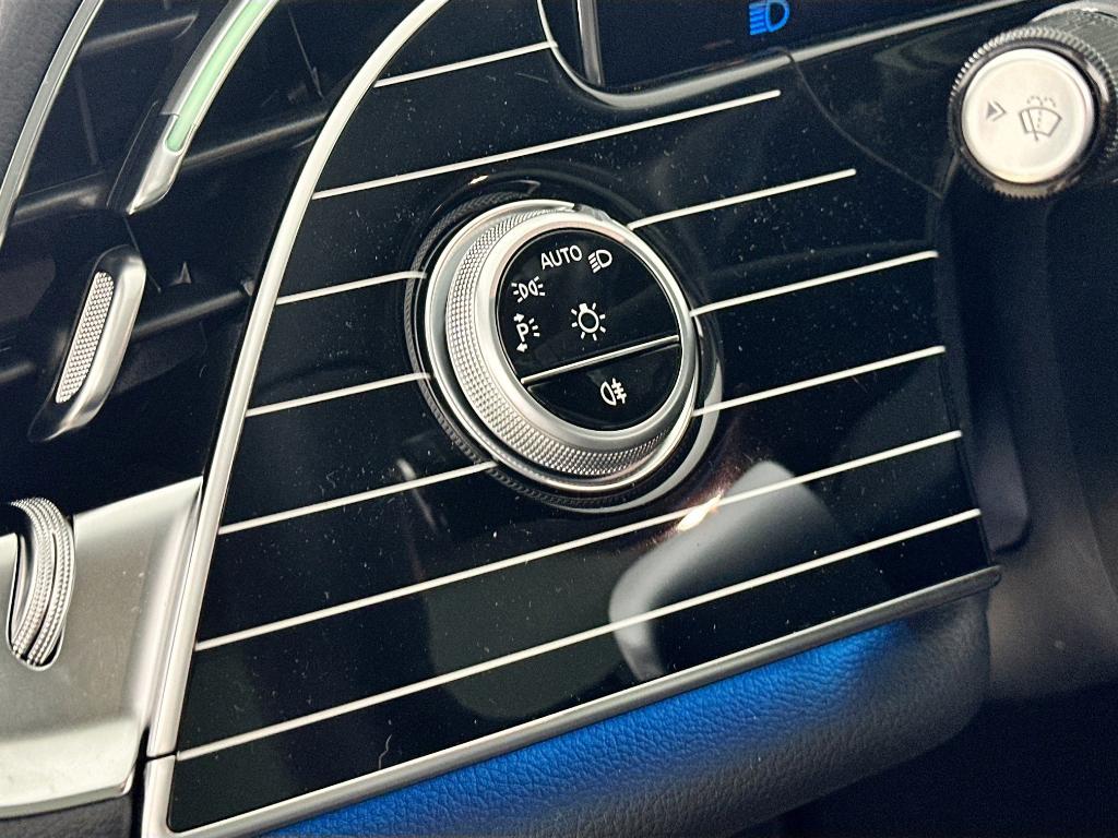 MERCEDES-BENZ E-CLASS - 10