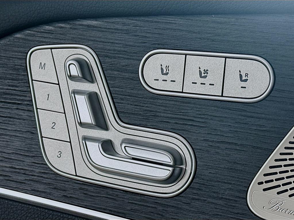 2026 Mercedes-BENZ GLE — миниатюра 26