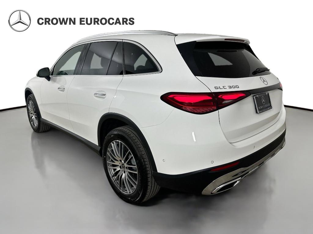 MERCEDES-BENZ GLC - 7