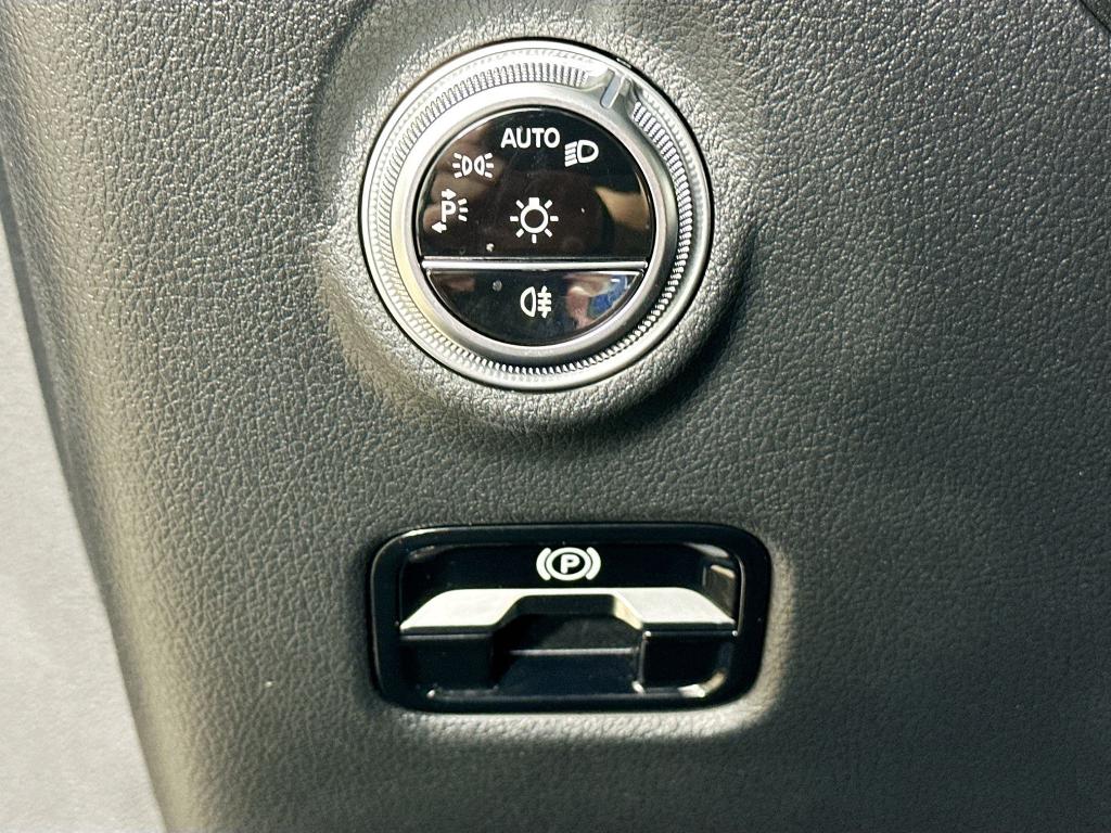 2024 Mercedes-BENZ C-CLASS 缩略图 9