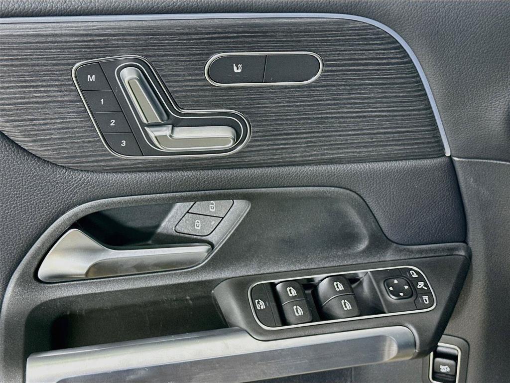 2026 Mercedes-BENZ GLB 缩略图 21