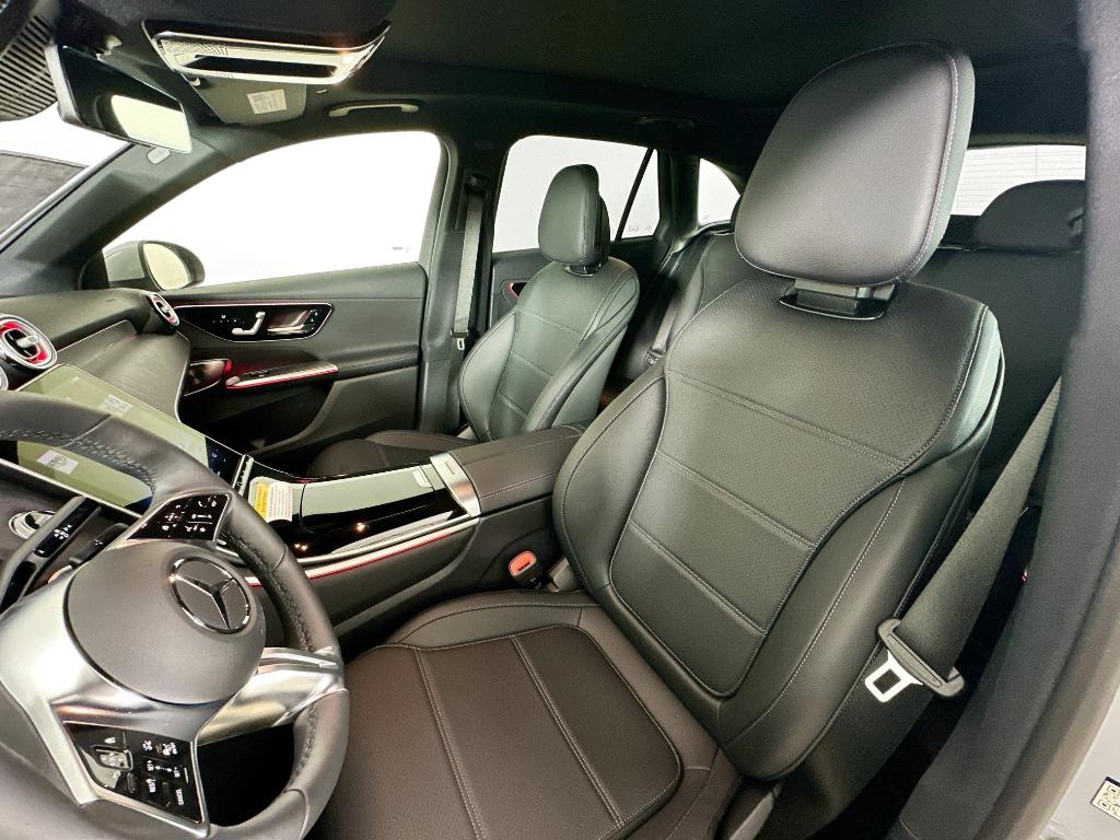 2026 Mercedes-BENZ GLC — миниатюра 26