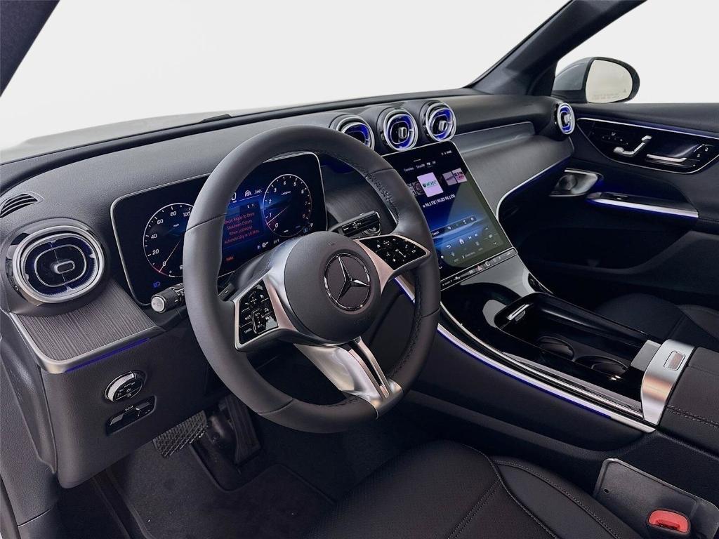 2026 Mercedes-BENZ GLC — фото 9