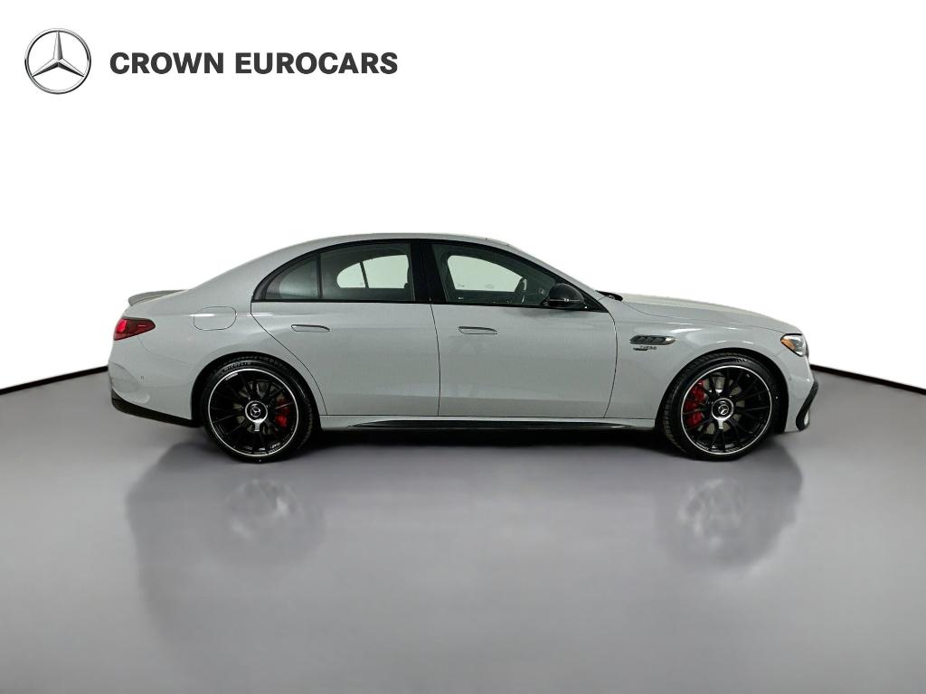 MERCEDES-BENZ E-CLASS - 4