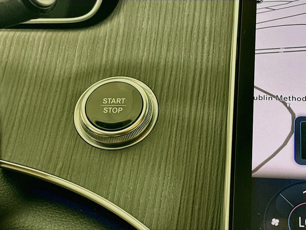 صورة 16 لـ 2024 Mercedes-BENZ EQE
