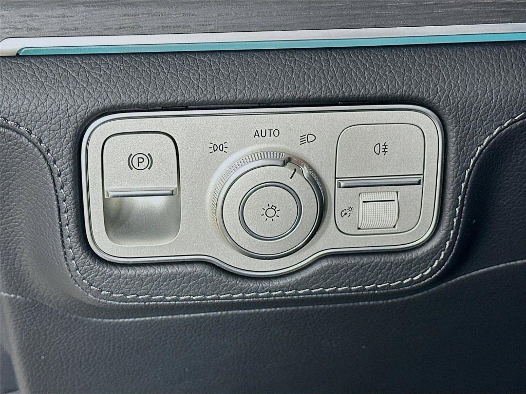 صورة 10 لـ 2026 Mercedes-BENZ GLS