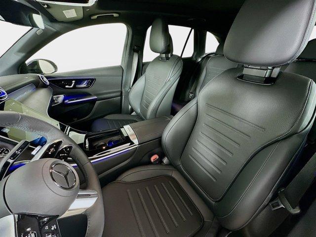 2026 Mercedes-BENZ GLC — миниатюра 25