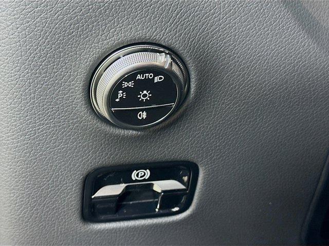 MERCEDES-BENZ GLC - 10