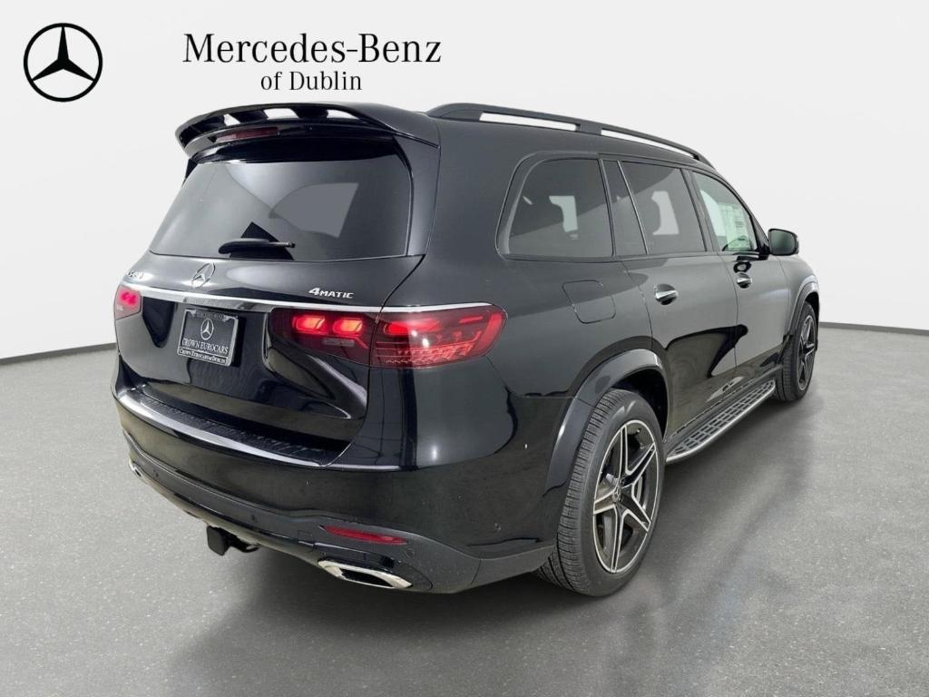 2026 Mercedes-BENZ GLS — миниатюра 5