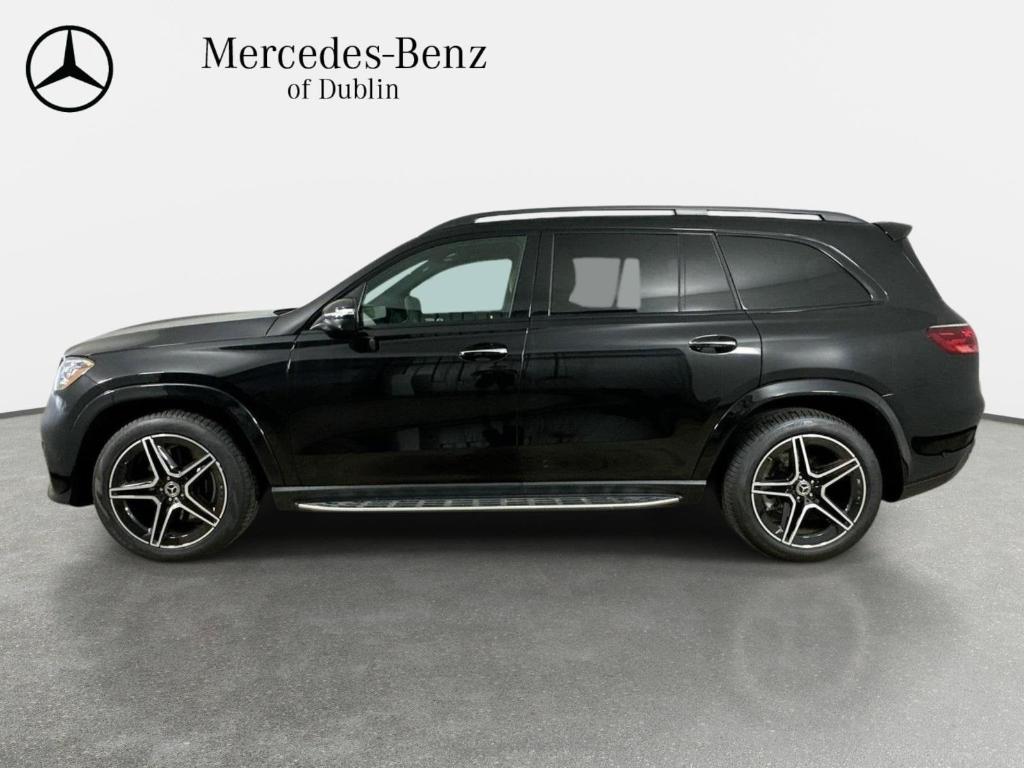 2026 Mercedes-BENZ GLS — миниатюра 8