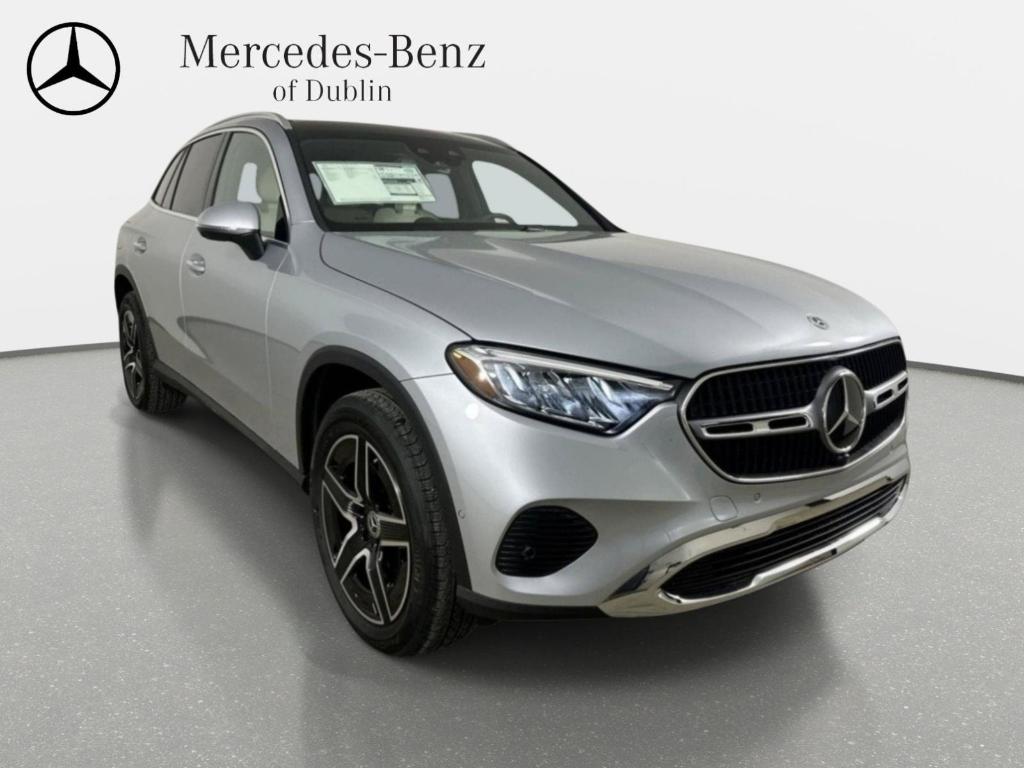 2026 Mercedes-BENZ GLC — фото 3