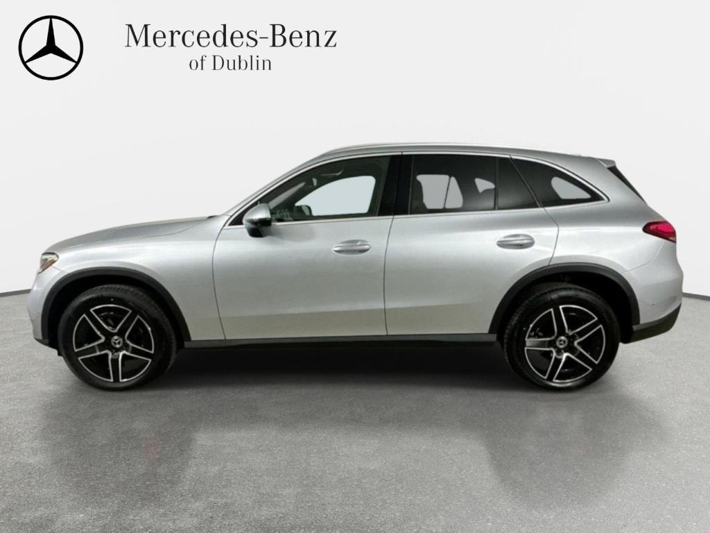 2026 Mercedes-BENZ GLC — фото 8