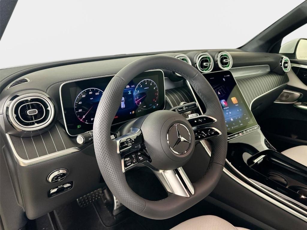 2026 Mercedes-BENZ GLC — фото 9