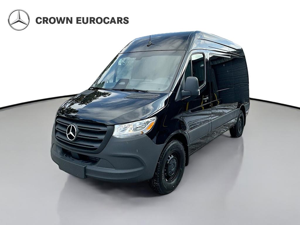 New 2025 Mercedes-Benz Sprinter 2500 144 WB Standard Roof Passenger