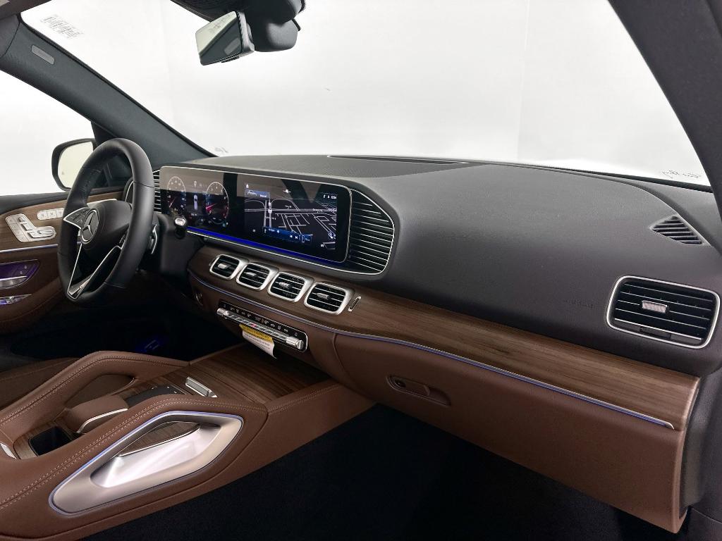 2026 Mercedes-BENZ GLE — миниатюра 32