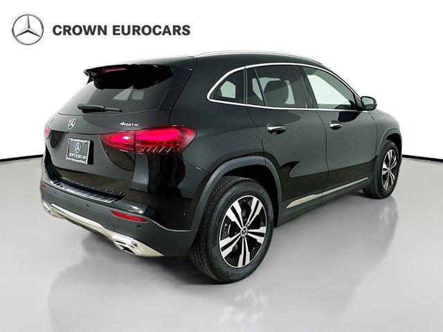 MERCEDES-BENZ GLA - 7