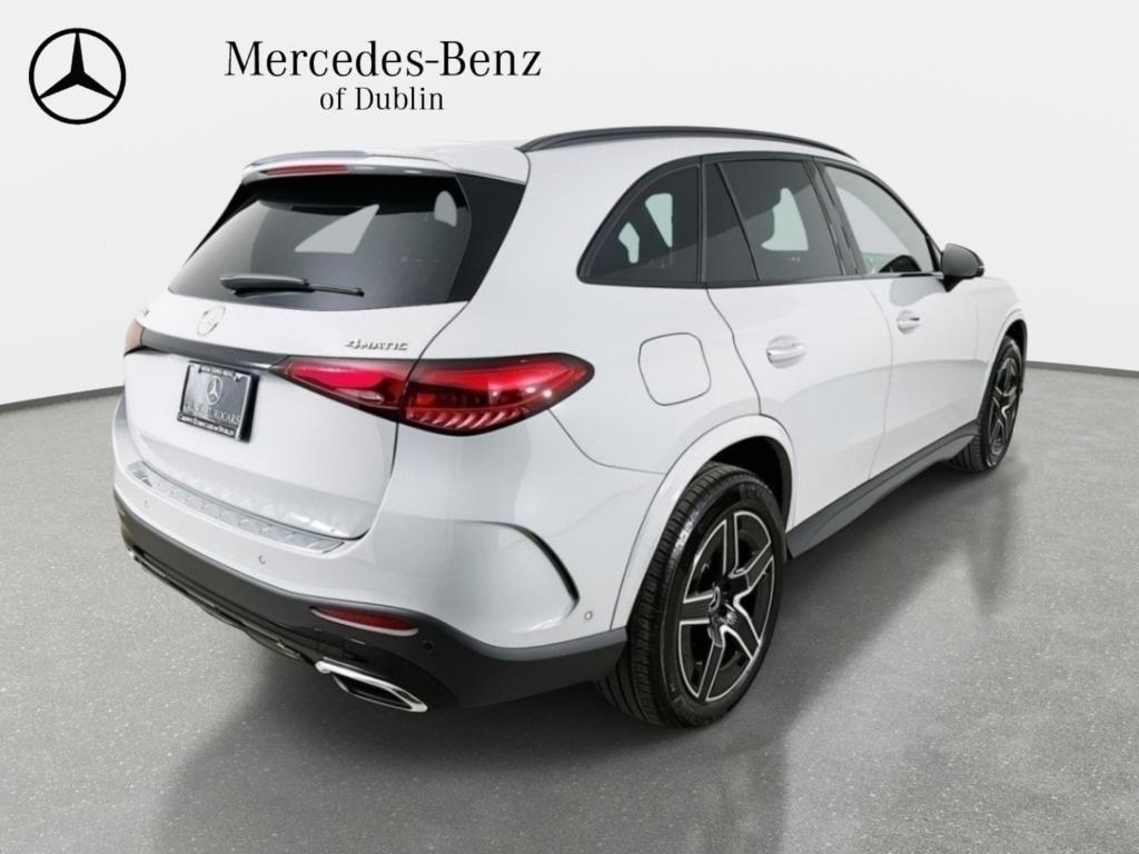 2026 Mercedes-BENZ GLC thumbnail 7