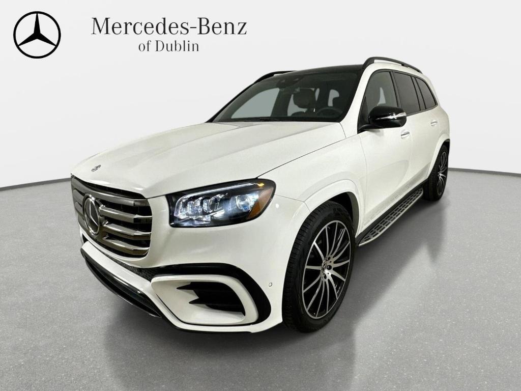 2026 Mercedes-BENZ GLS — фото 1