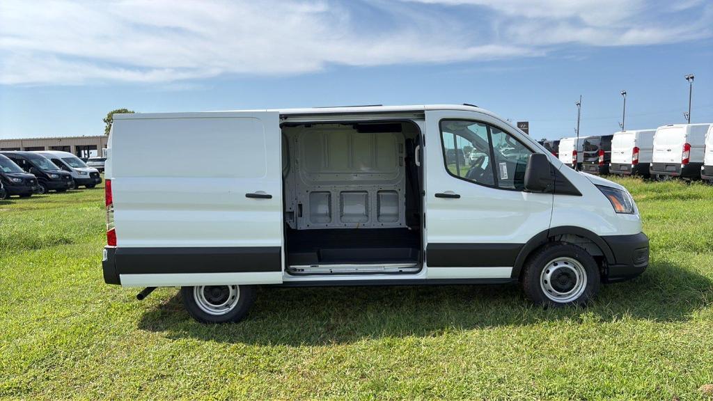 2026 FORD TRANSIT-150 photo 9