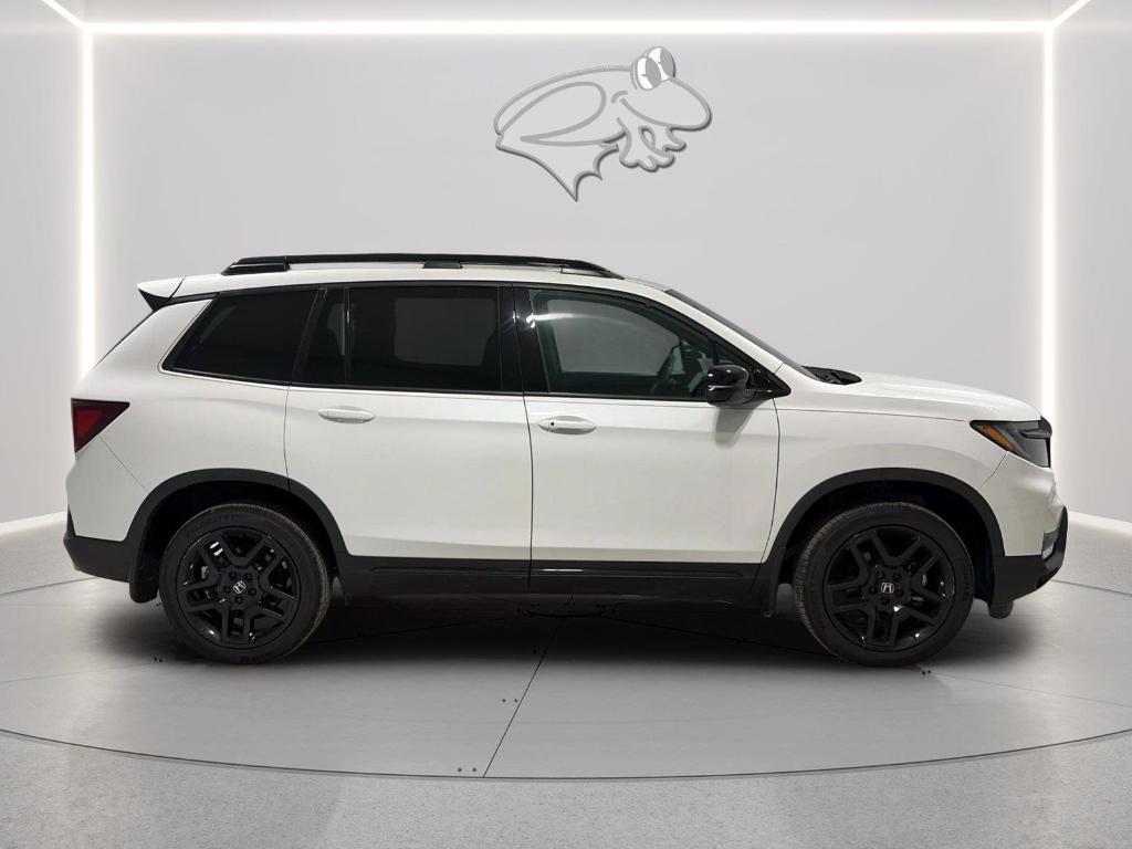 صورة 6 لـ 2024 Honda PASSPORT BLACK EDITION
