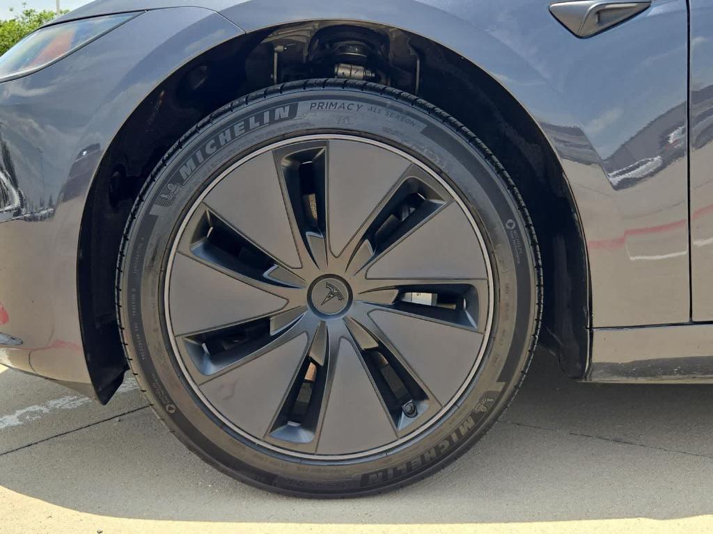 2025 Tesla MODEL 3 LONG RANGE 缩略图 12