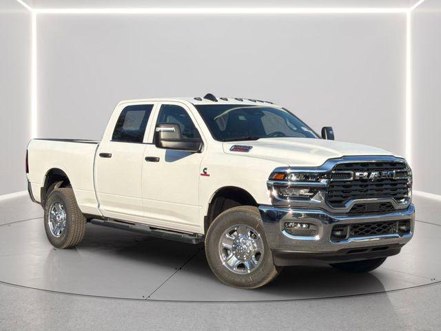 New 2026 RAM 2500 Tradesman Crew Cab 4x4 6'4' Box