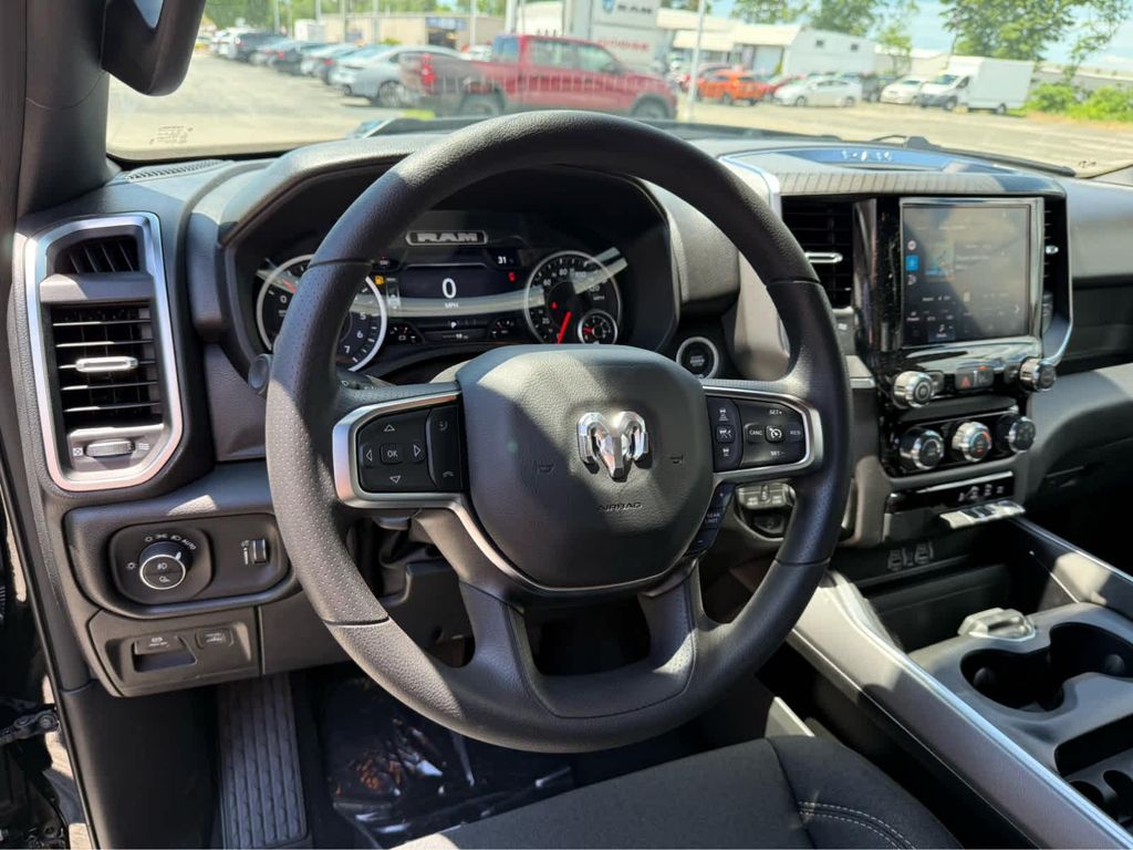 2026 RAM 1500 EXPRESS — миниатюра 12