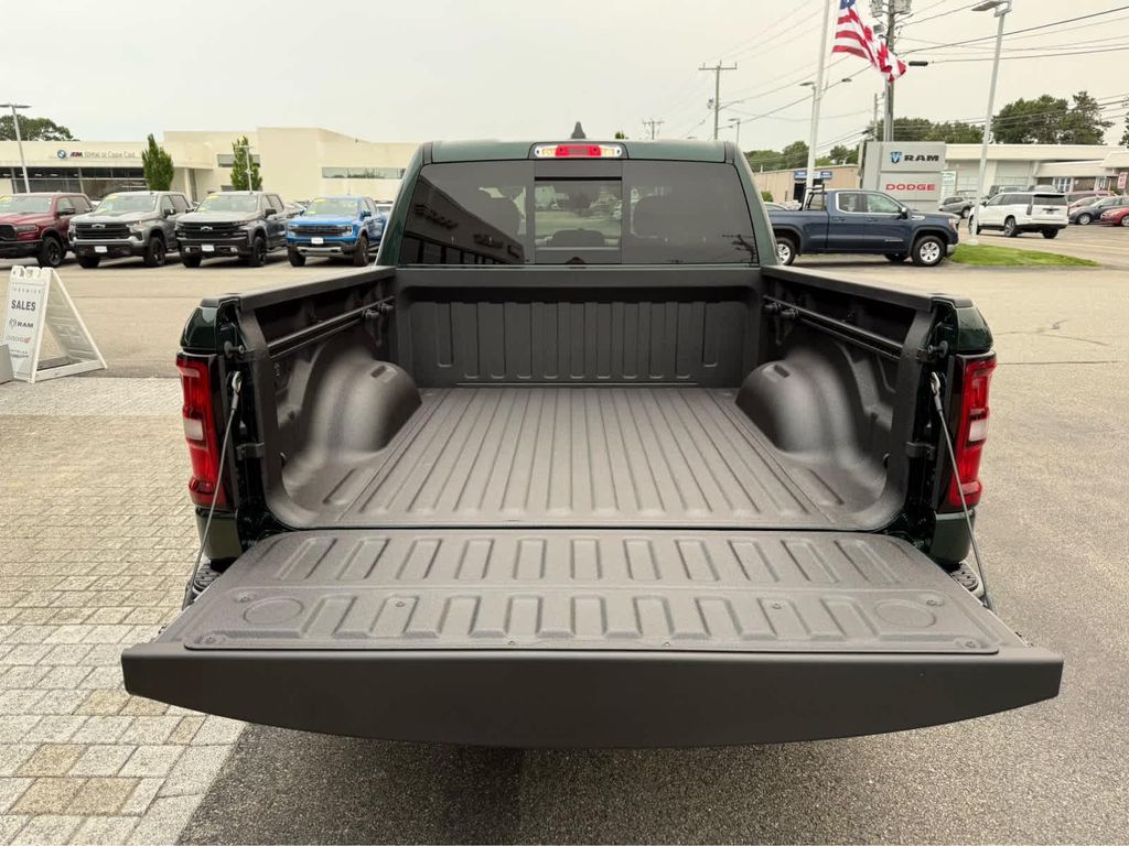 صورة 7 لـ 2026 RAM 1500 EXPRESS
