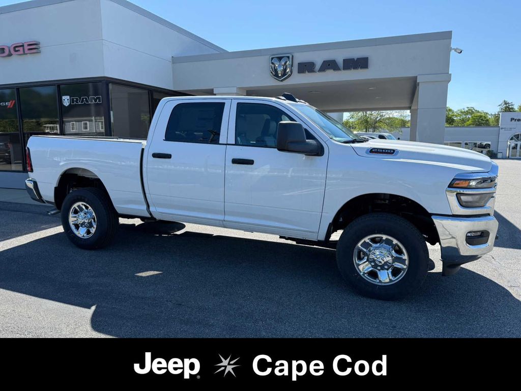 New 2026 RAM 2500 Tradesman 4x4 Crew Cab 64 Box