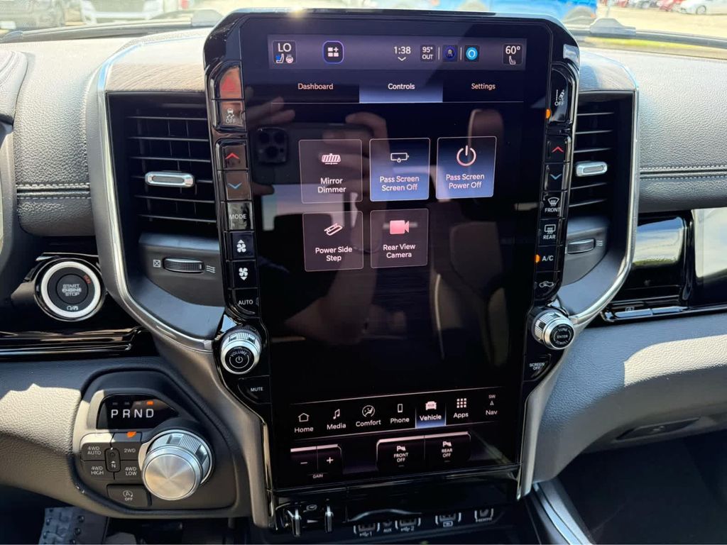 2026 RAM 1500 LARAMIE 缩略图 21