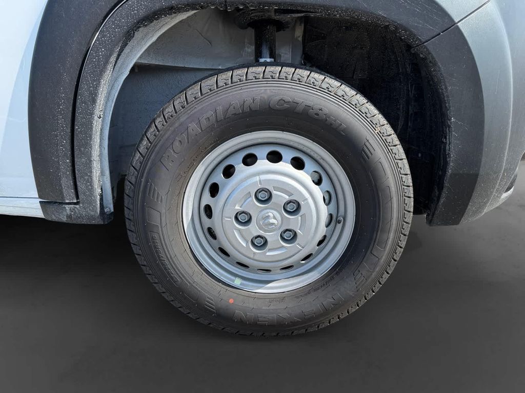 صورة 9 لـ 2026 RAM PROMASTER 2500 TRADESMAN