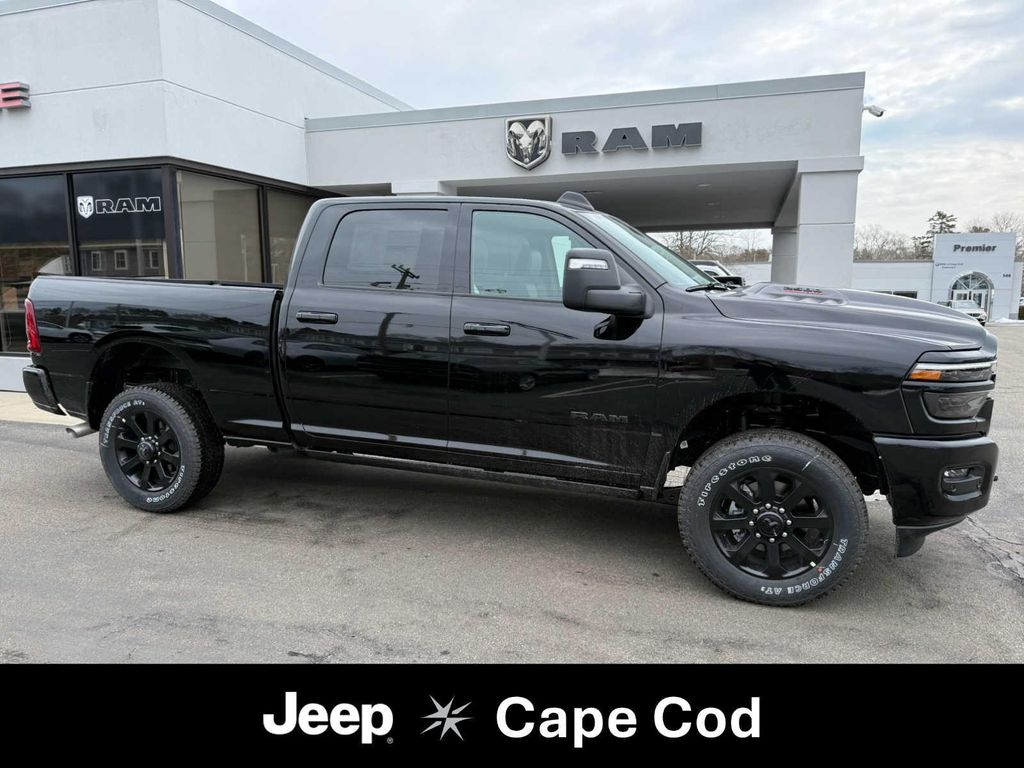New 2026 RAM 2500 Laramie 4x4 Crew Cab 64 Box
