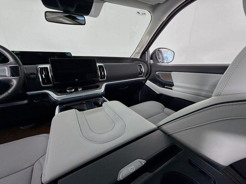 صورة مصغرة 25 لـ 2026 FORD EXPEDITION MAX PLATINUM