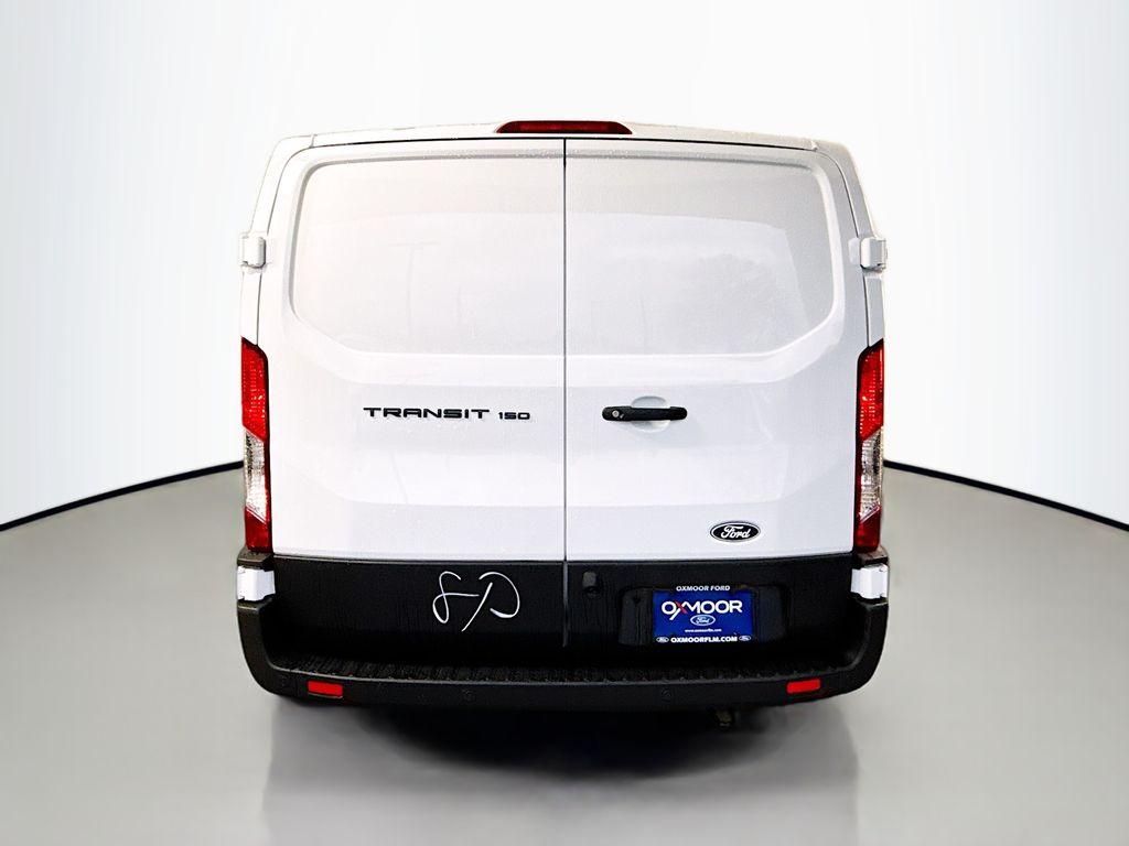 صورة 6 لـ 2026 FORD TRANSIT-150 BASE