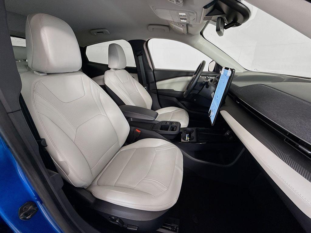 صورة مصغرة 29 لـ 2025 FORD MUSTANG MACH-E PREMIUM