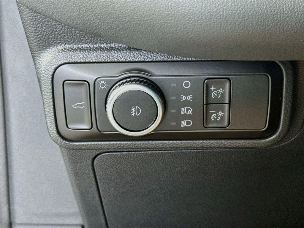 صورة 10 لـ 2026 FORD EXPLORER ACTIVE